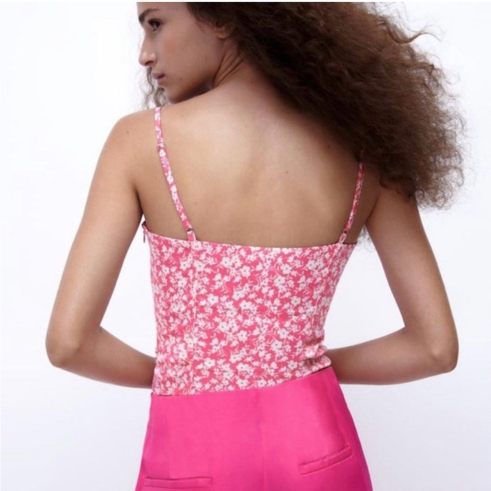 NWT Beautiful and Flirty Zara Pink Floral Bodysuit - Picture 4 of 14